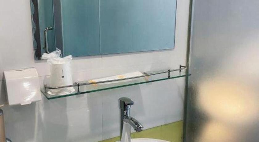 7 Days Inn Luzhou Commercial Pedestrian Street Center Екстер'єр фото